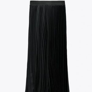 Black pleated maxi skirt